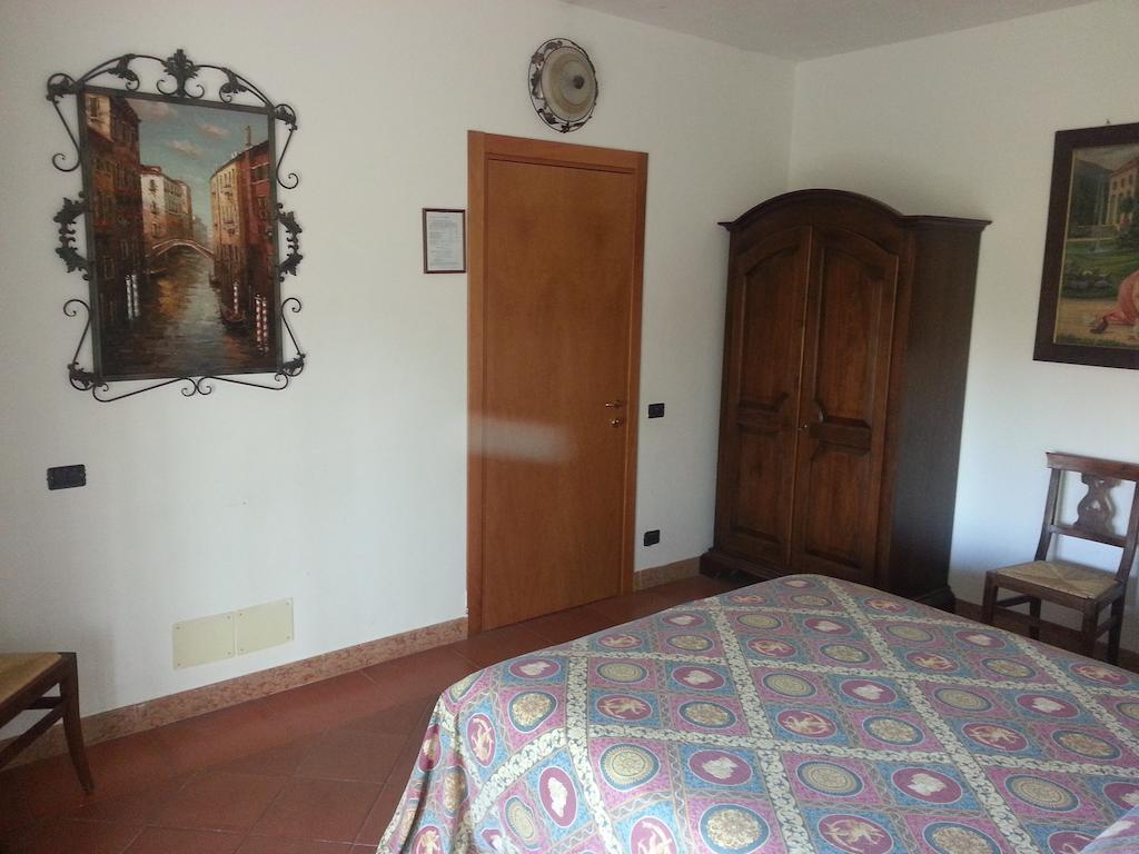 Agriturismo Corte Trincerone Μάντοβα Δωμάτιο φωτογραφία
